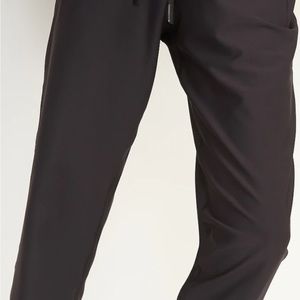 Old Navy High Waisted Powersoft Zip Joggers. XL black